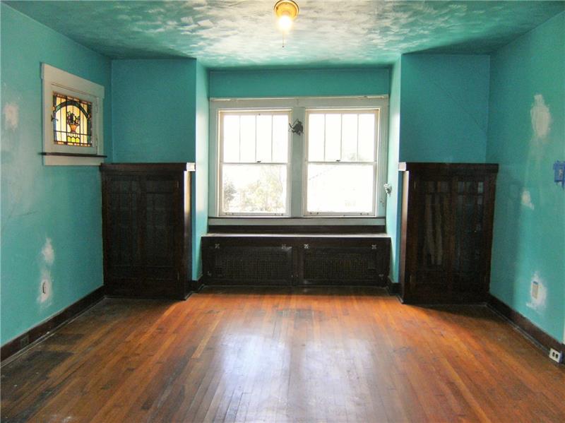 316 Le Roi Road Pittsburgh, PA 15208 - Photo 7 of 24 Dining Room