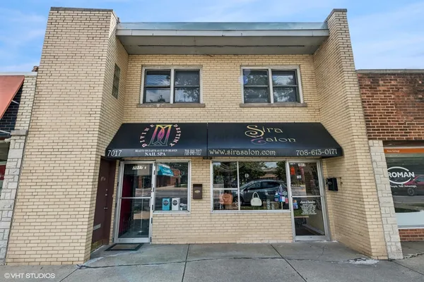 $399,000 | 7017 West North Avenue, Oak Park, IL 60302
