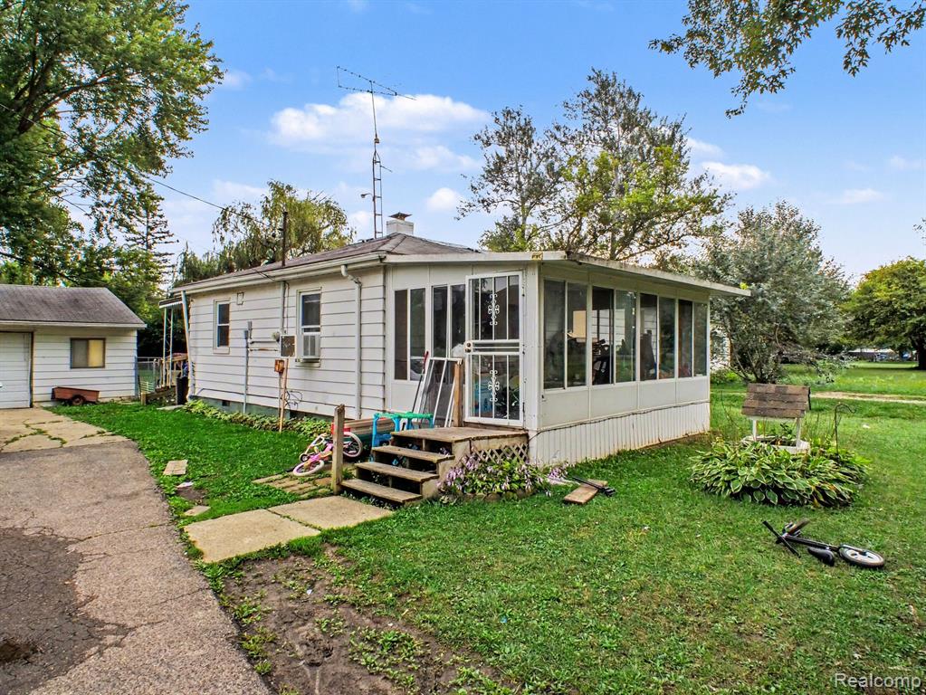 5082 Center Road Flint, MI 48506 - Photo 12 of 21 Gallery Image 12
