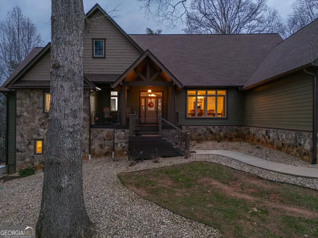 $999,999 | 712 Meadow Run Court, Clarkesville, GA 30523