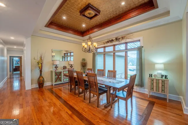 $999,999 | 712 Meadow Run Court, Clarkesville, GA 30523