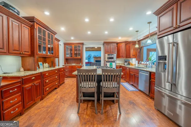 $999,999 | 712 Meadow Run Court, Clarkesville, GA 30523