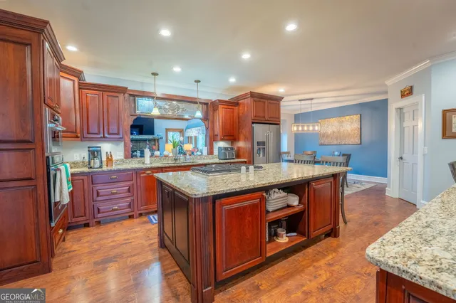 $999,999 | 712 Meadow Run Court, Clarkesville, GA 30523