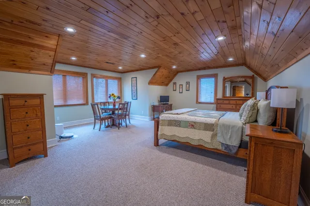 $999,999 | 712 Meadow Run Court, Clarkesville, GA 30523