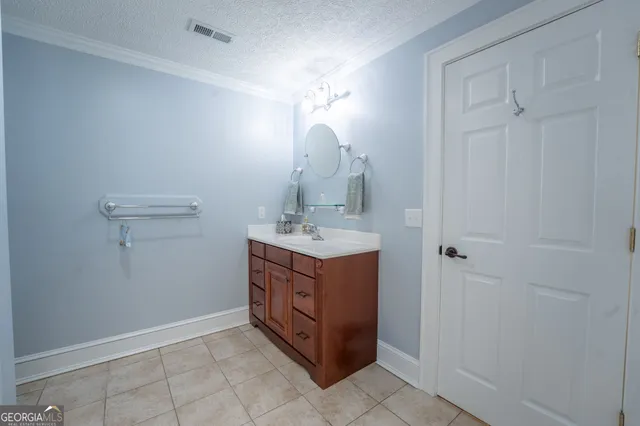 $999,999 | 712 Meadow Run Court, Clarkesville, GA 30523