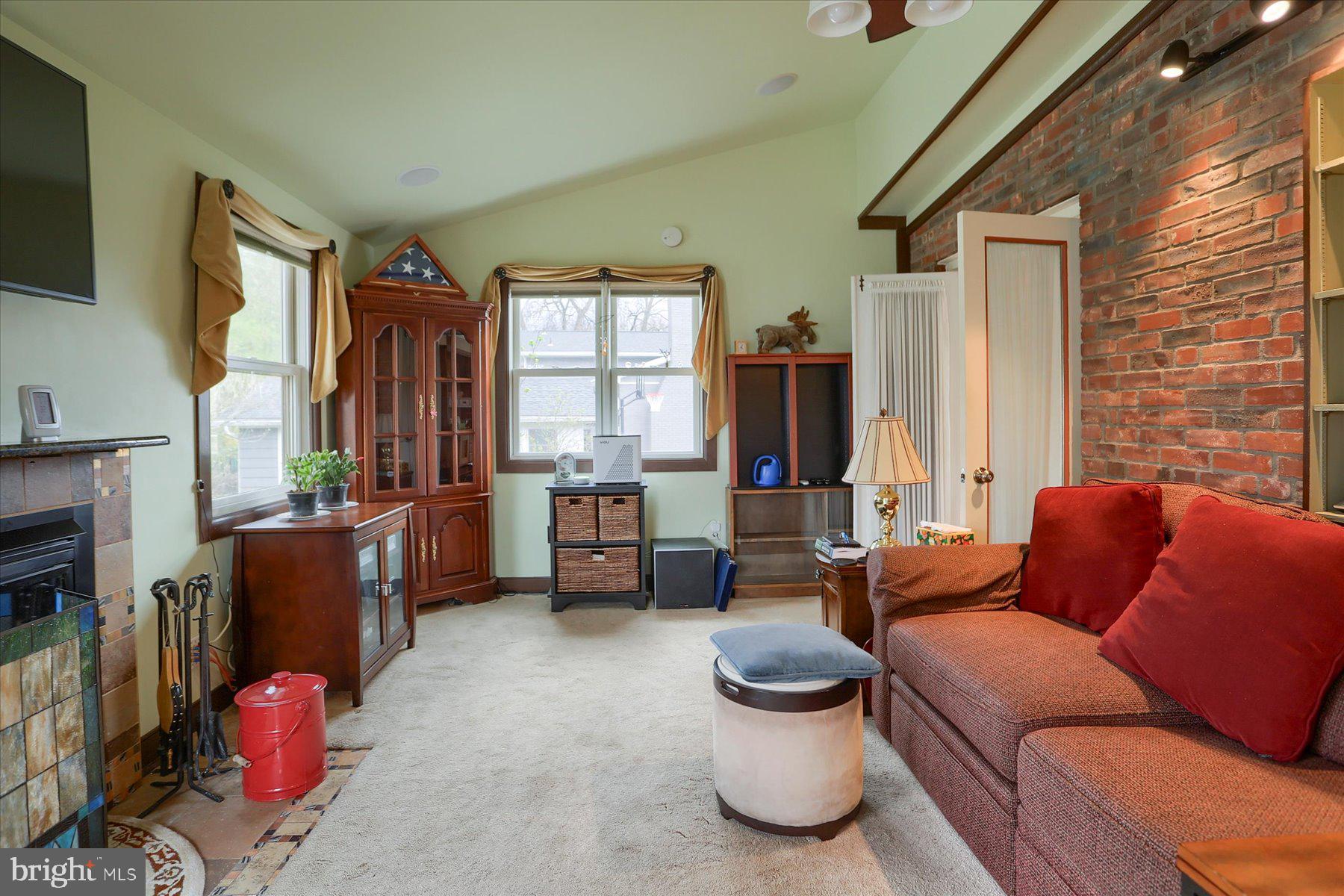355 Beverly Road Camp Hill, PA 17011 - Photo 12 of 37 Gallery Image 12