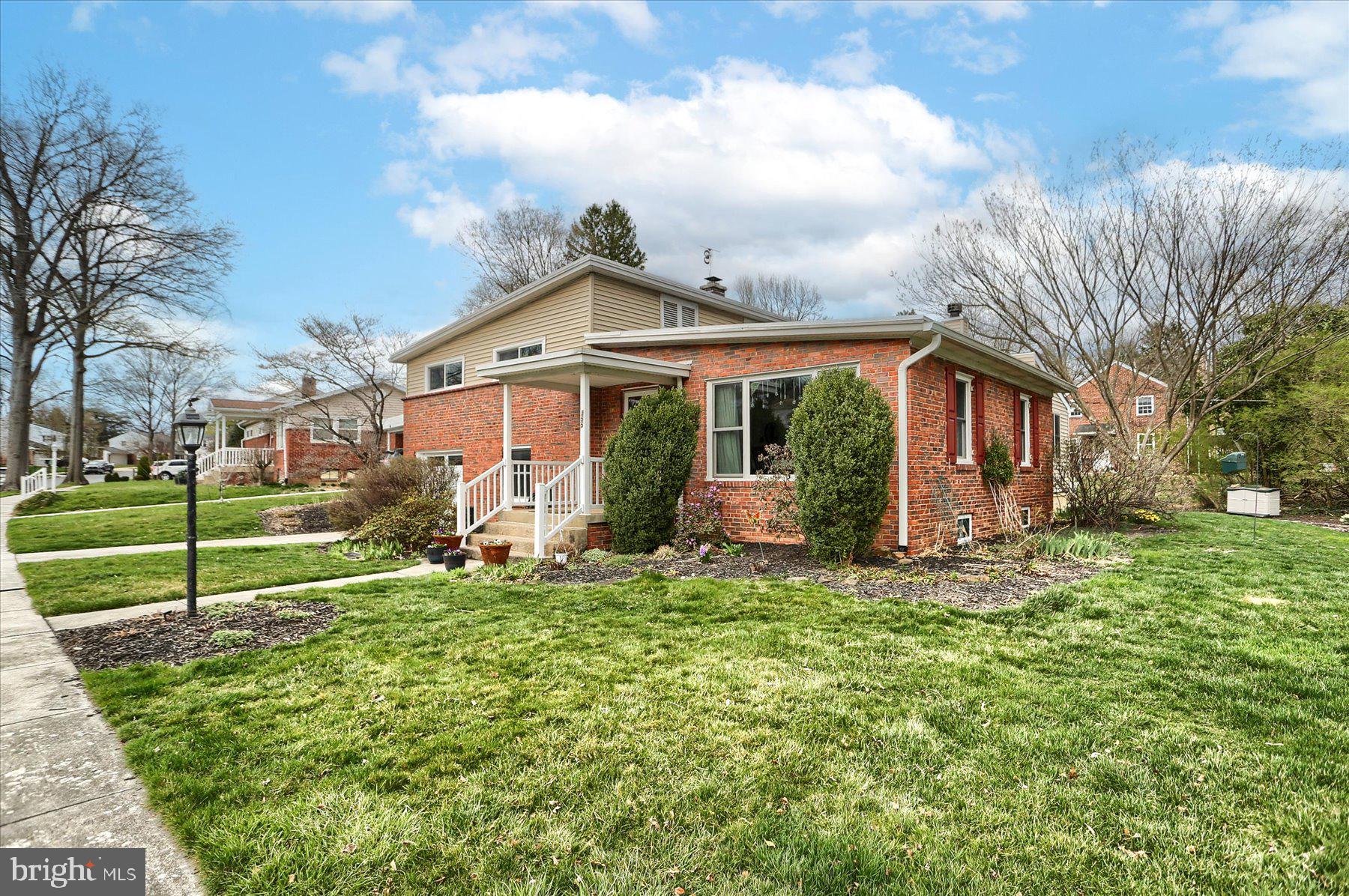 355 Beverly Road Camp Hill, PA 17011 - Photo 3 of 37 Gallery Image 3