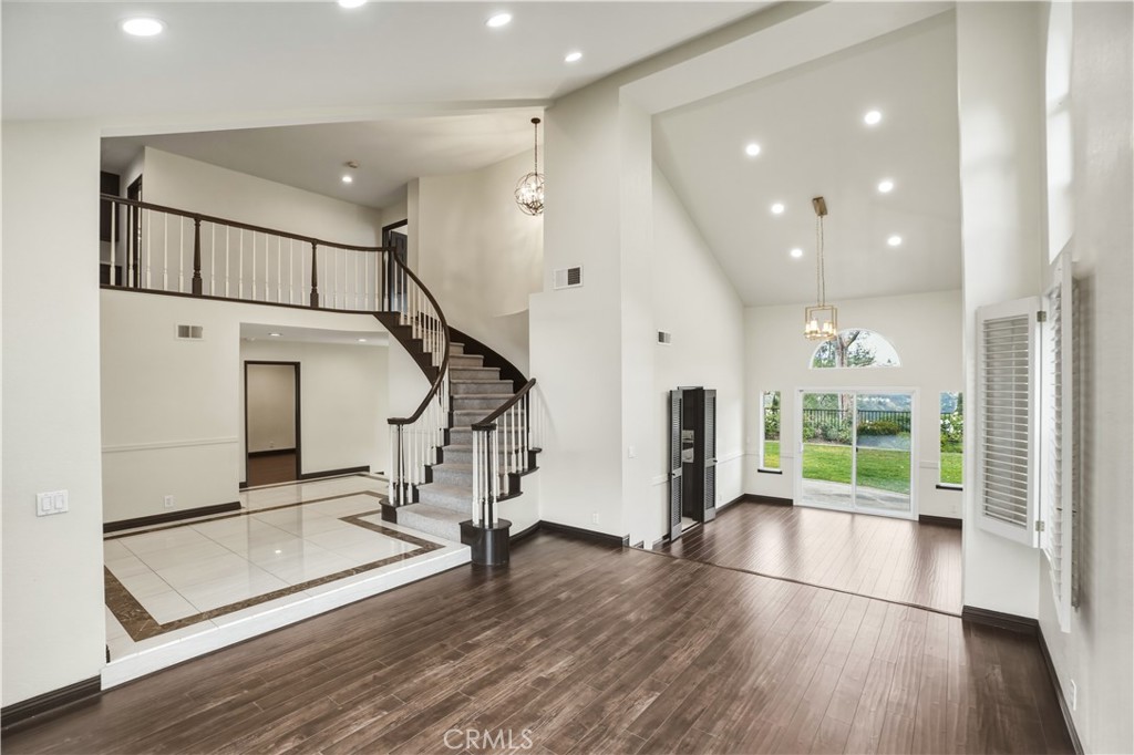3537 Foxglove Road Glendale, CA 91206 - Photo 25 of 73 a view of a room with gym equipment