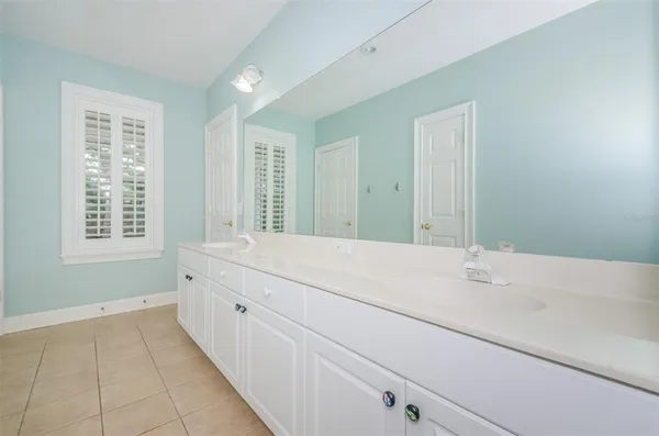 $7,250 | 3410 West Bay Villa Avenue, Tampa, FL 33611
