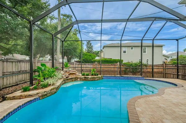 $7,250 | 3410 West Bay Villa Avenue, Tampa, FL 33611