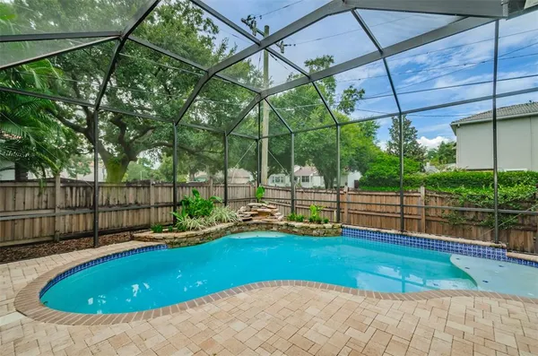 $7,250 | 3410 West Bay Villa Avenue, Tampa, FL 33611