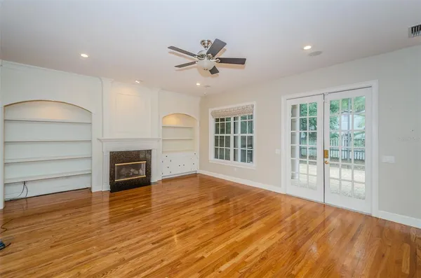 $7,250 | 3410 West Bay Villa Avenue, Tampa, FL 33611