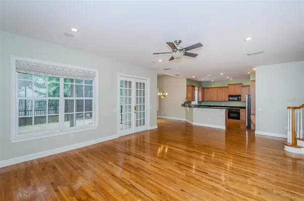 $7,250 | 3410 West Bay Villa Avenue, Tampa, FL 33611
