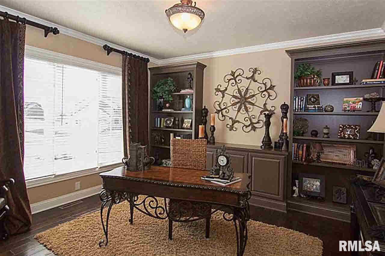 3074 Westminster Road Bettendorf, IA 52722 - Photo 12 of 24 Gallery Image 12