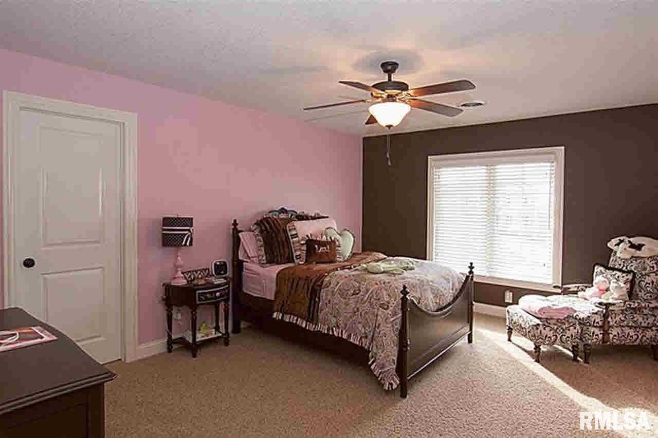 3074 Westminster Road Bettendorf, IA 52722 - Photo 22 of 24 Gallery Image 22