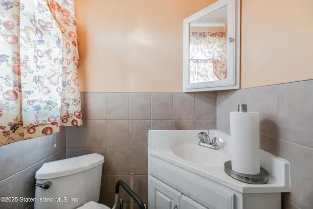 $589,999 | 38 Harrison Avenue | Port Richmond