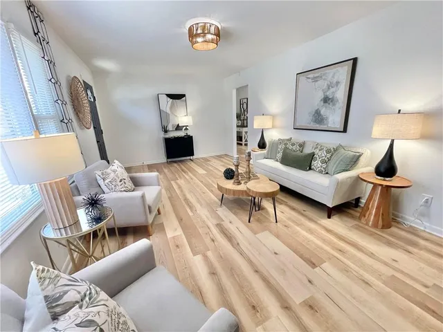 $319,900 | 16014 Speaker Avenue, Belton, MO 64012