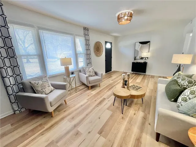 $319,900 | 16014 Speaker Avenue, Belton, MO 64012