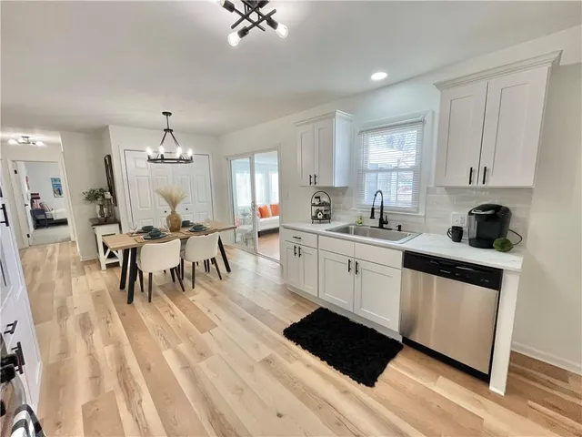 $319,900 | 16014 Speaker Avenue, Belton, MO 64012