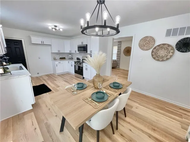 $319,900 | 16014 Speaker Avenue, Belton, MO 64012