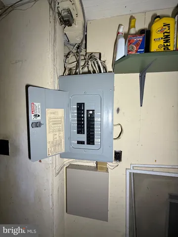 a view of a storage & utility room