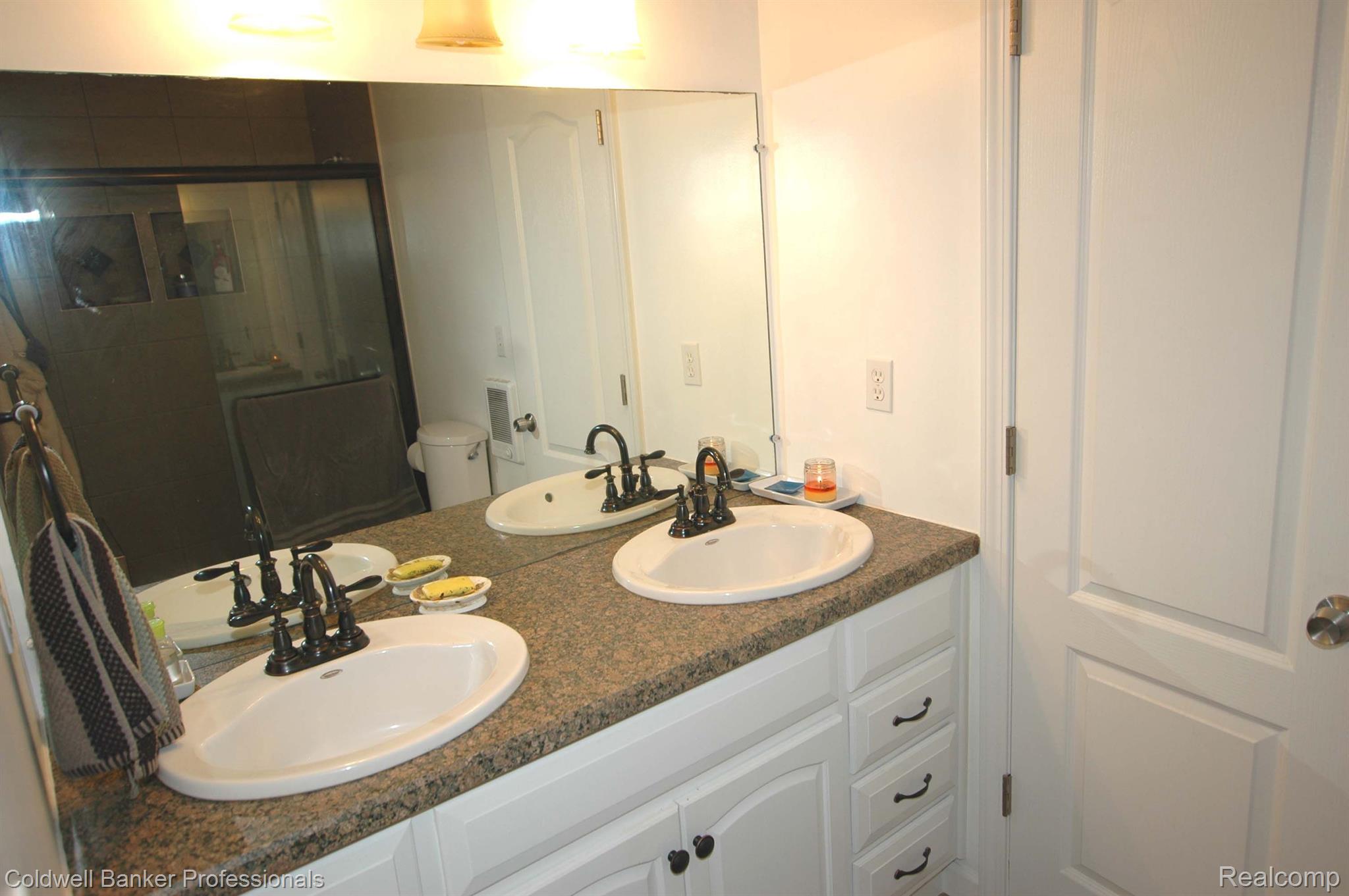 5417 Flushing Road Flushing, MI 48433 - Photo 22 of 63 Gallery Image 22