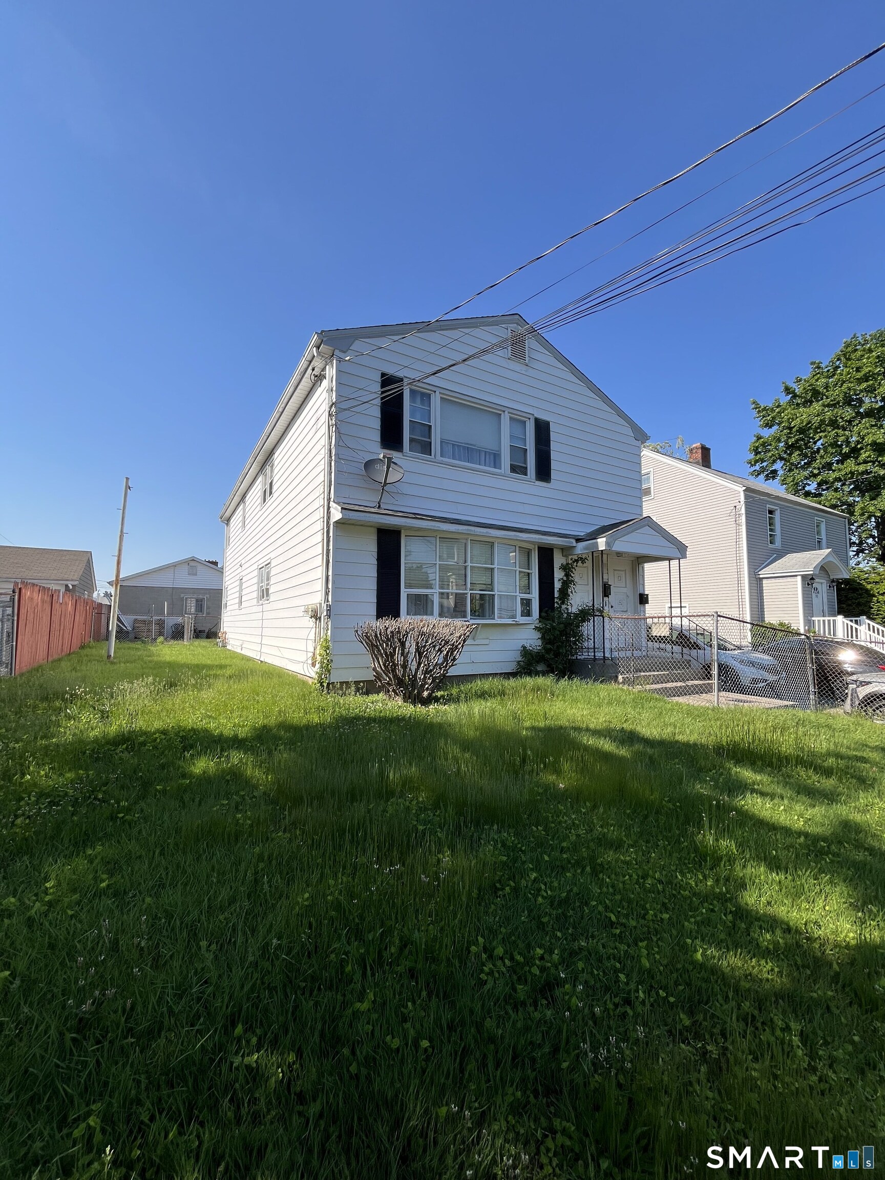 200 Robin Street, Unit 2 Bridgeport, CT 06604 - Photo 2 of 15