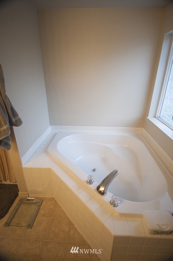 14502 Southeast 188 Way Renton, WA 98058 - Photo 10 of 15 Gallery Image 10
