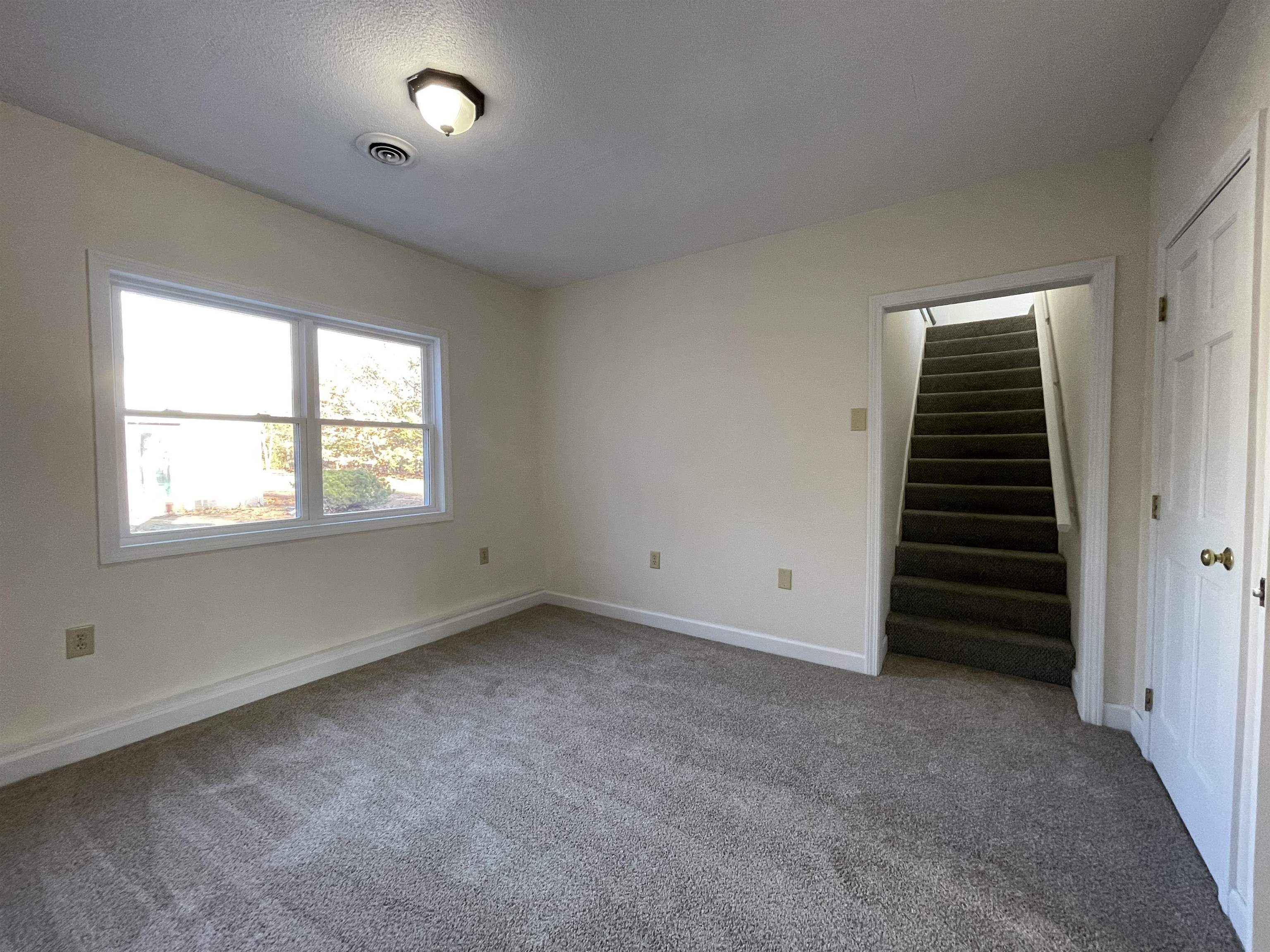 11 N Road Kingston, NH 03848 - Photo 23 of 60