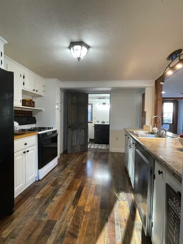 $524,900 | 11 N Road, Kingston, NH 03848