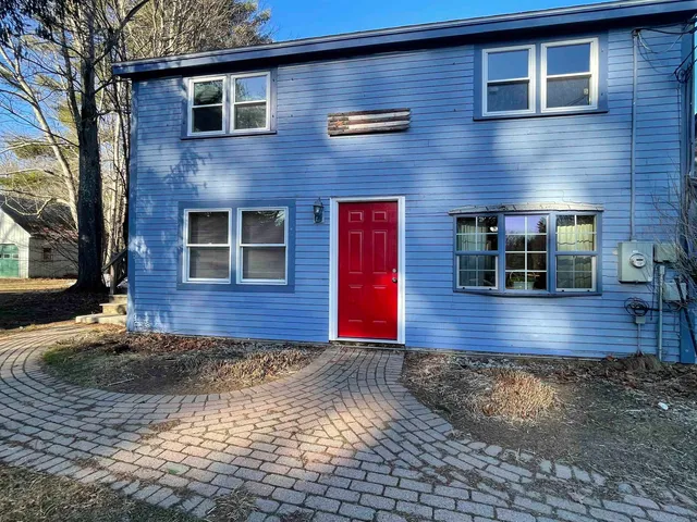 $524,900 | 11 N Road, Kingston, NH 03848