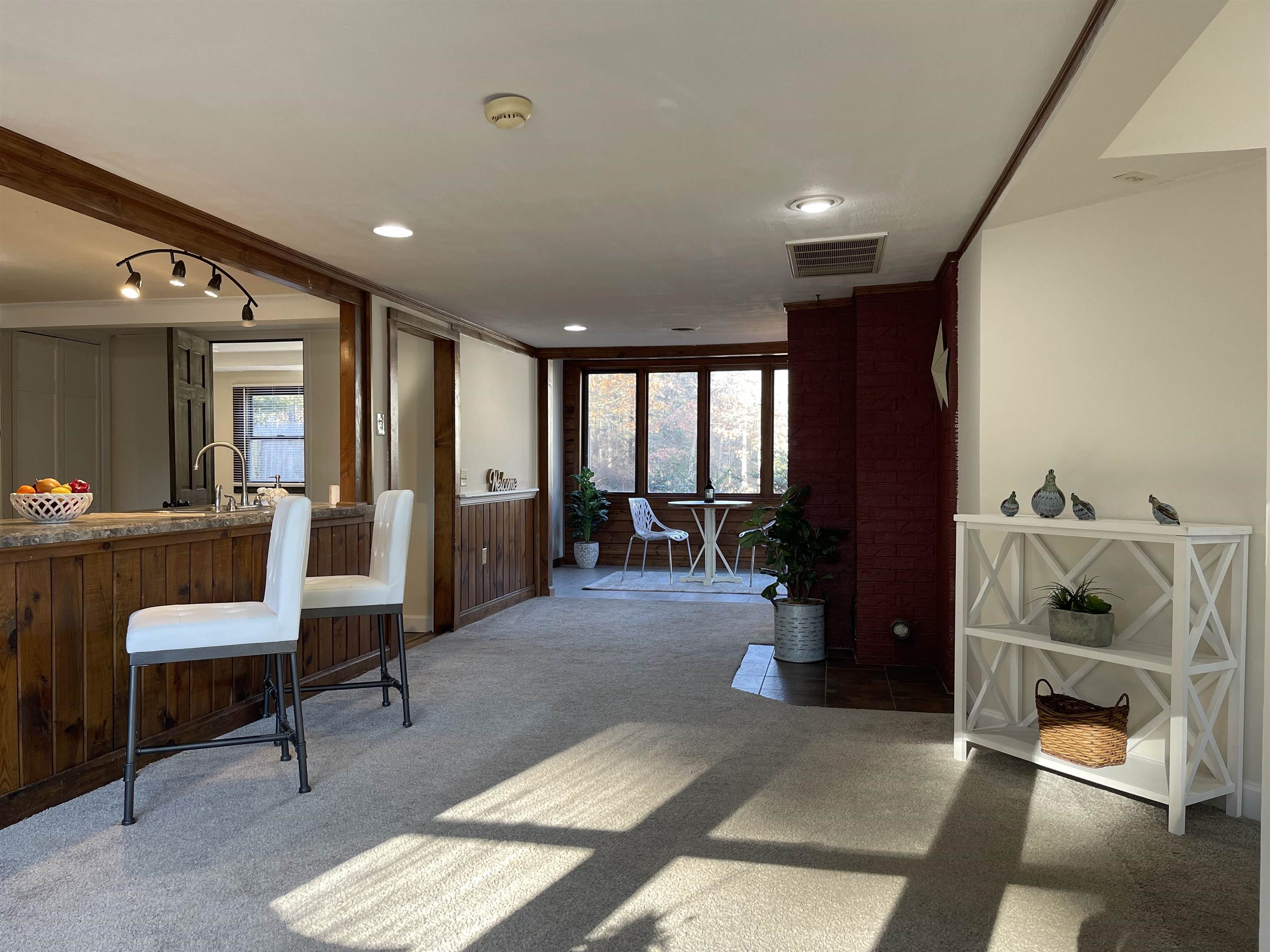 11 N Road Kingston, NH 03848 - Photo 10 of 60