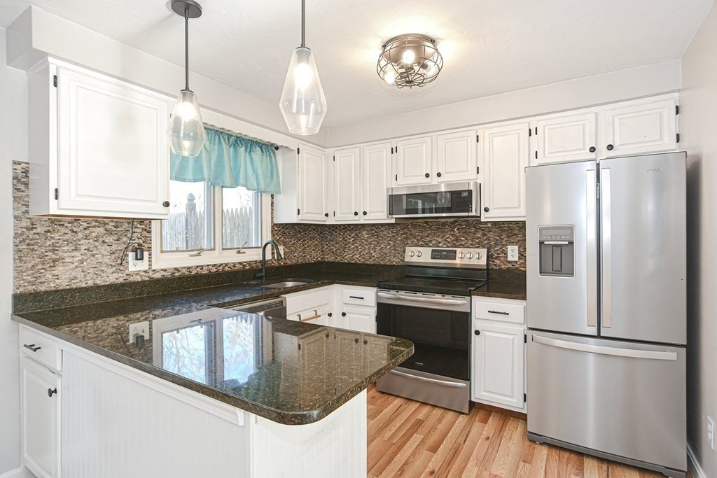 43 Old Forge Road, Unit 43 Bridgewater, MA 02324 - Photo 6 of 22 Gallery Image 6