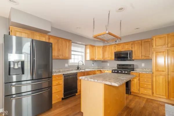 $419,977 | 7967 East 800 North, Falmouth, IN 46127