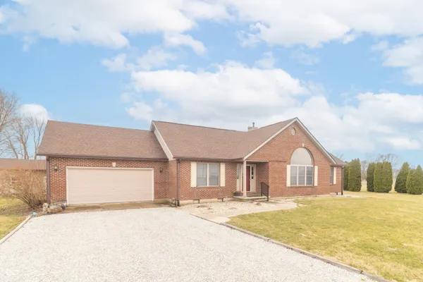 $419,977 | 7967 East 800 North, Falmouth, IN 46127