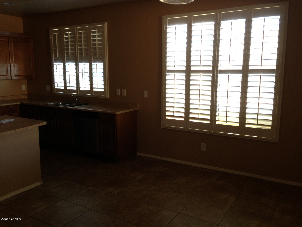3432 West Apollo Road Phoenix, AZ 85041 - Photo 6 of 25 nhvhytc 006