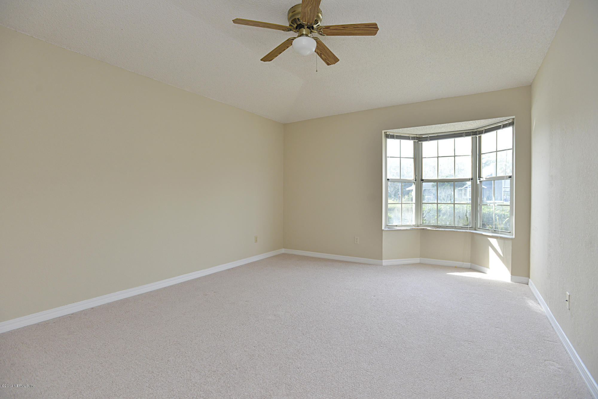 809 Tournament Road Ponte Vedra Beach, FL 32082 - Photo 16 of 28 Master Bedroom with Bay Window