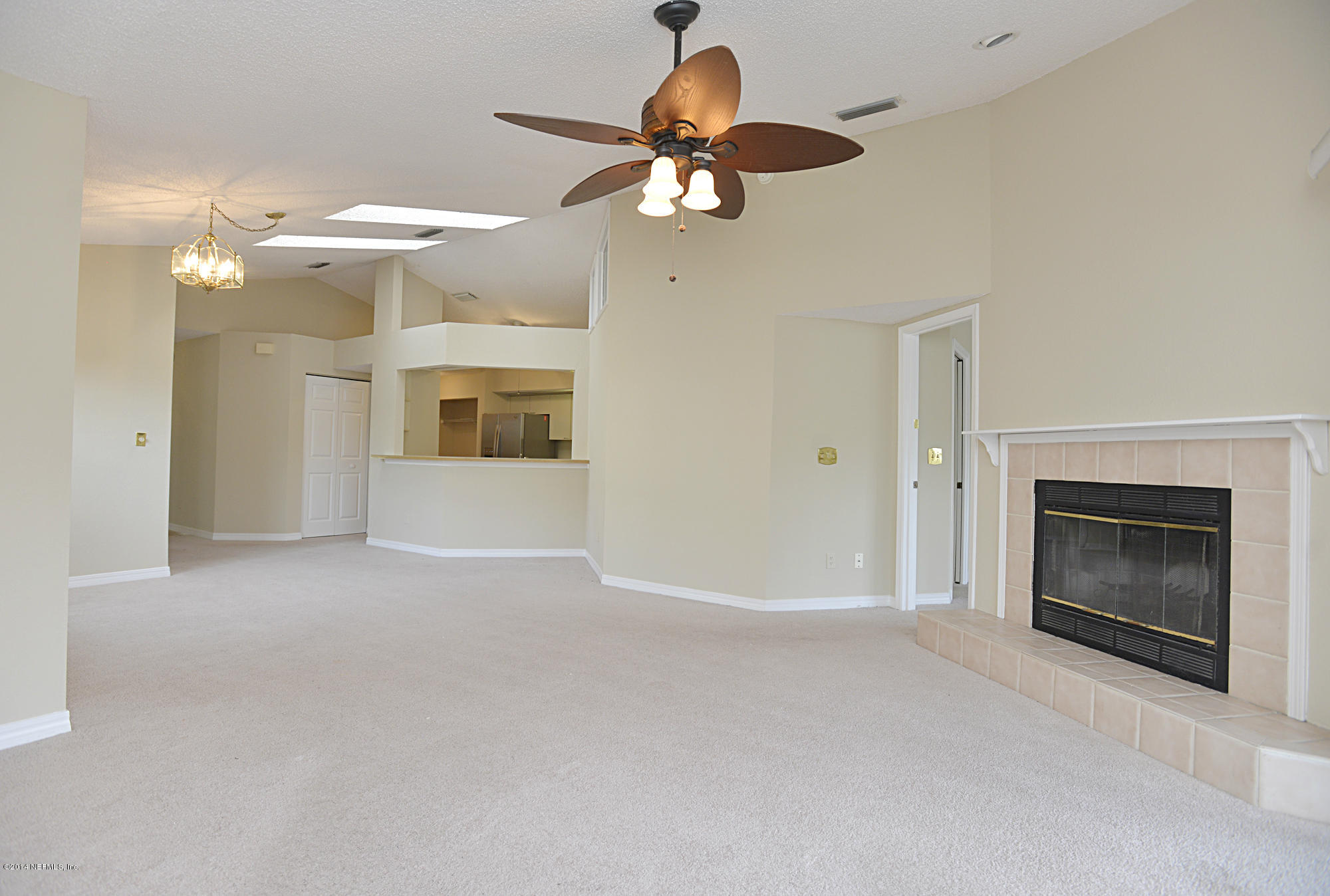 809 Tournament Road Ponte Vedra Beach, FL 32082 - Photo 8 of 28 Living Area