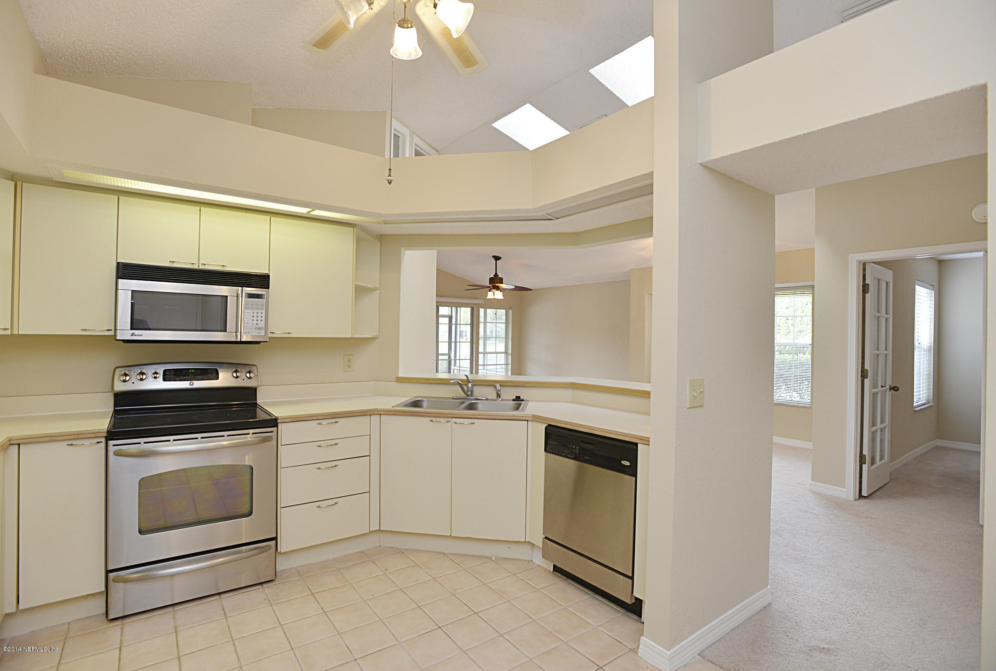 809 Tournament Road Ponte Vedra Beach, FL 32082 - Photo 10 of 28 Kitchen