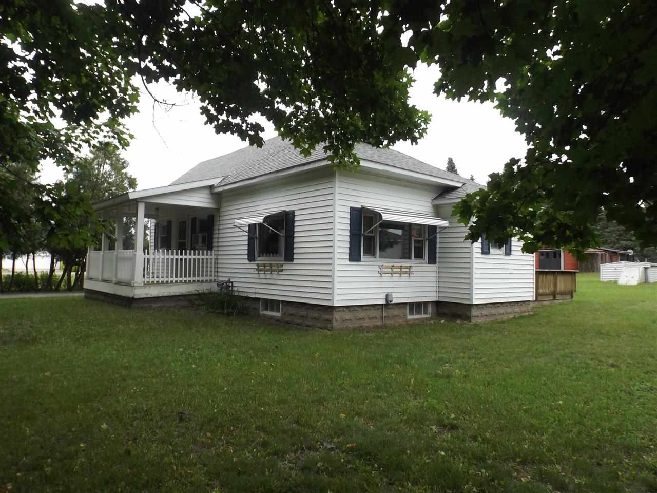 11453 South Lacore Road Empire, MI 49630 - Photo 3 of 26 1791971-2.JPG