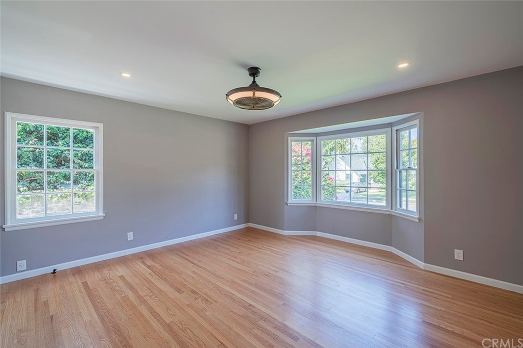 1110 Viscano Drive Glendale, CA 91207 - Photo 22 of 27