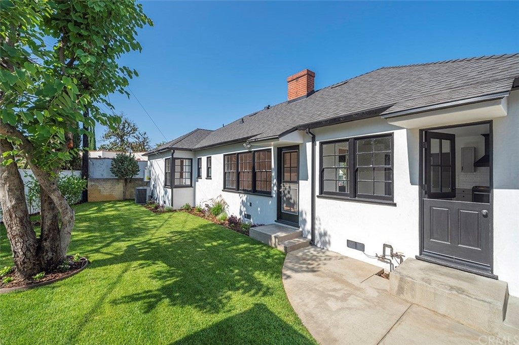 1110 Viscano Drive Glendale, CA 91207 - Photo 26 of 27