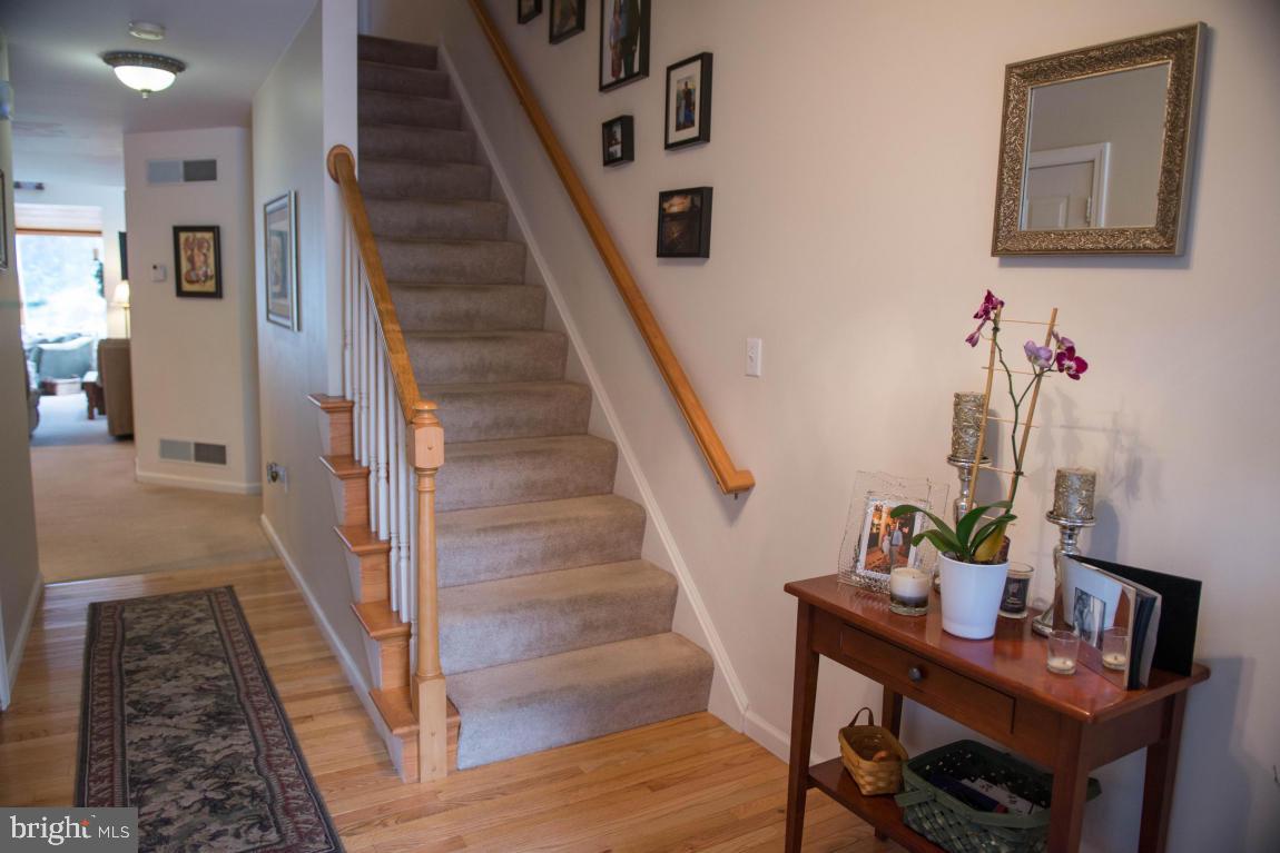 117 Pepperton Court Lititz, PA 17543 - Photo 2 of 20 Gallery Image 2
