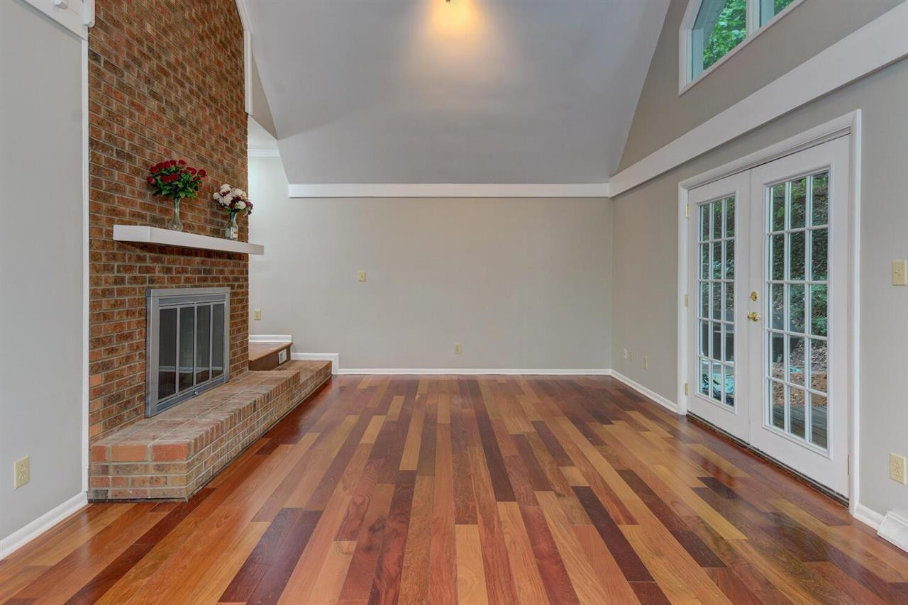 6329 Rushingbrook Drive Raleigh, NC 27612 - Photo 5 of 30 Living Room