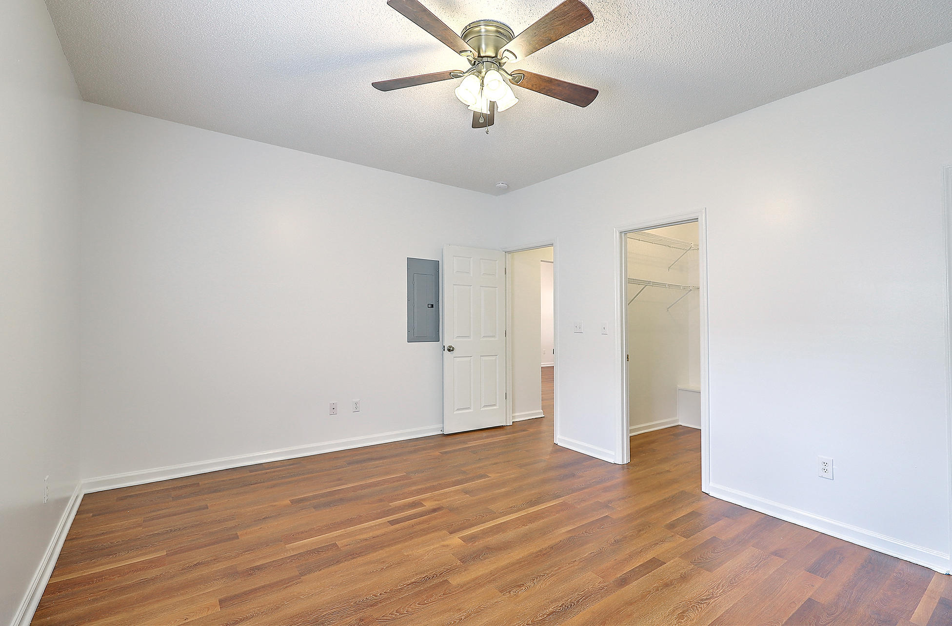 100 Bridgetown Road, Unit 10A Goose Creek, SC 29445 - Photo 14 of 34 Wood Flooring