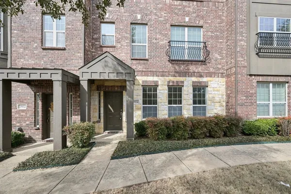 $2,900 | 3934 Amberwood Drive, Addison, TX 75001