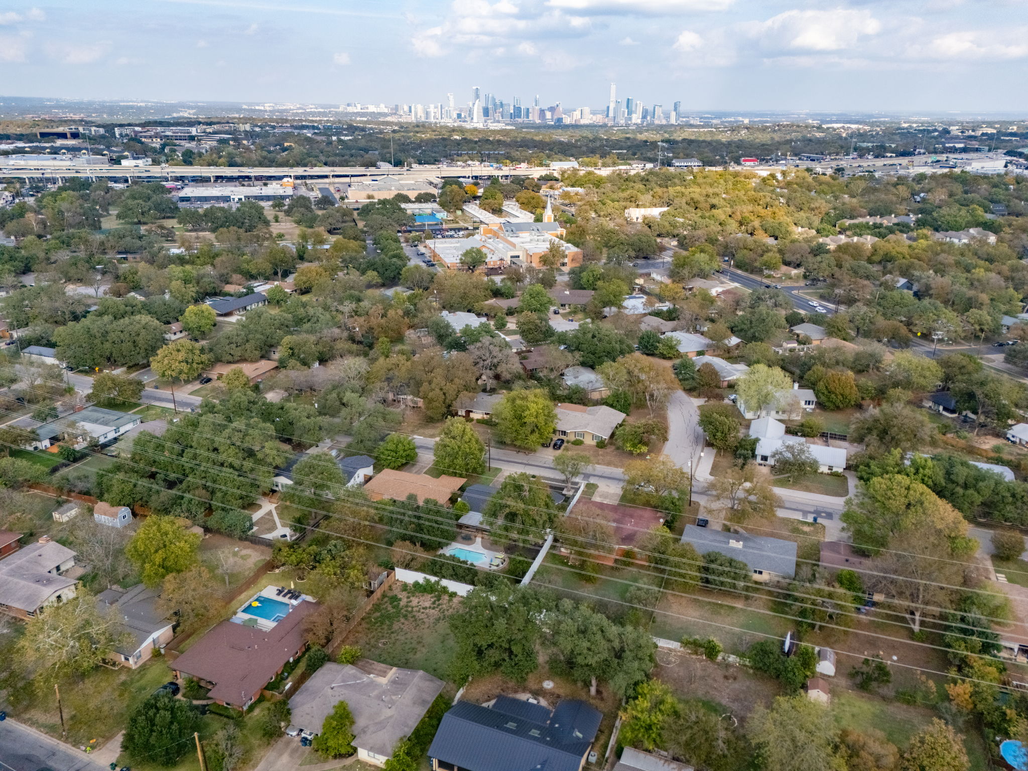 4710 Frontier Trail Austin, TX 78745 - Photo 30 of 32 view of city and mountain