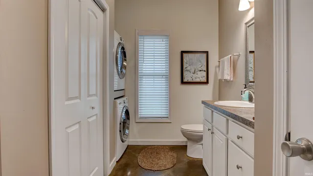 $349,900 | 32 Hevron Road, Santa Claus, IN 47579