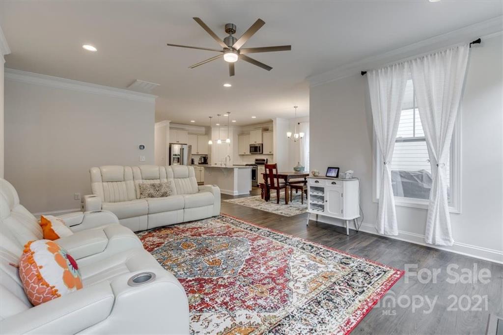 1007 Lydney Circle Waxhaw, NC 28173 - Photo 19 of 46 a living room with furniture and a rug