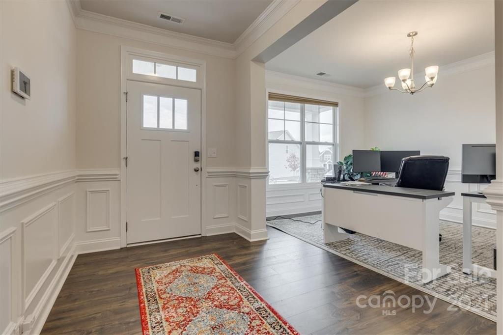 1007 Lydney Circle Waxhaw, NC 28173 - Photo 4 of 46 a living room with furniture and a rug